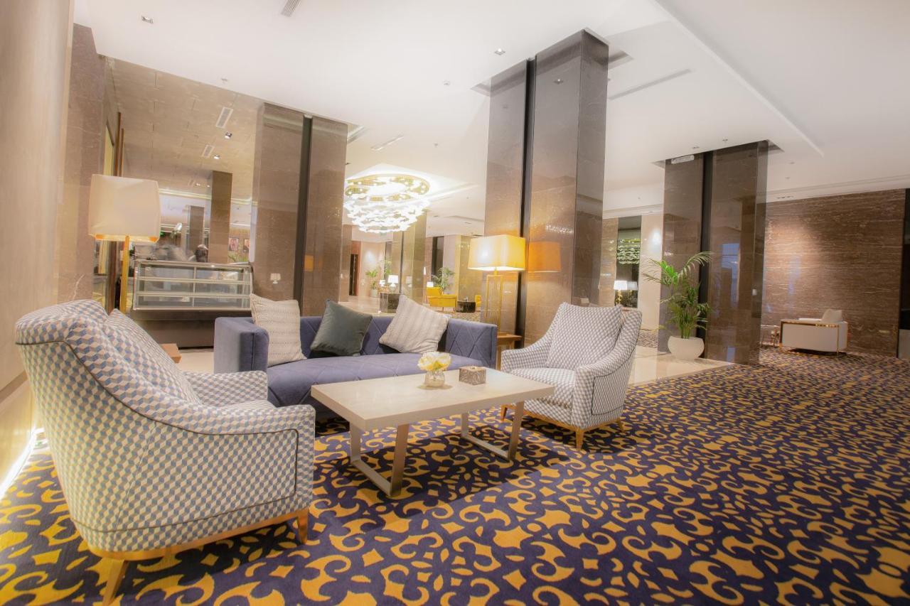 Azar Hotel Ahad Rafidah Exterior foto