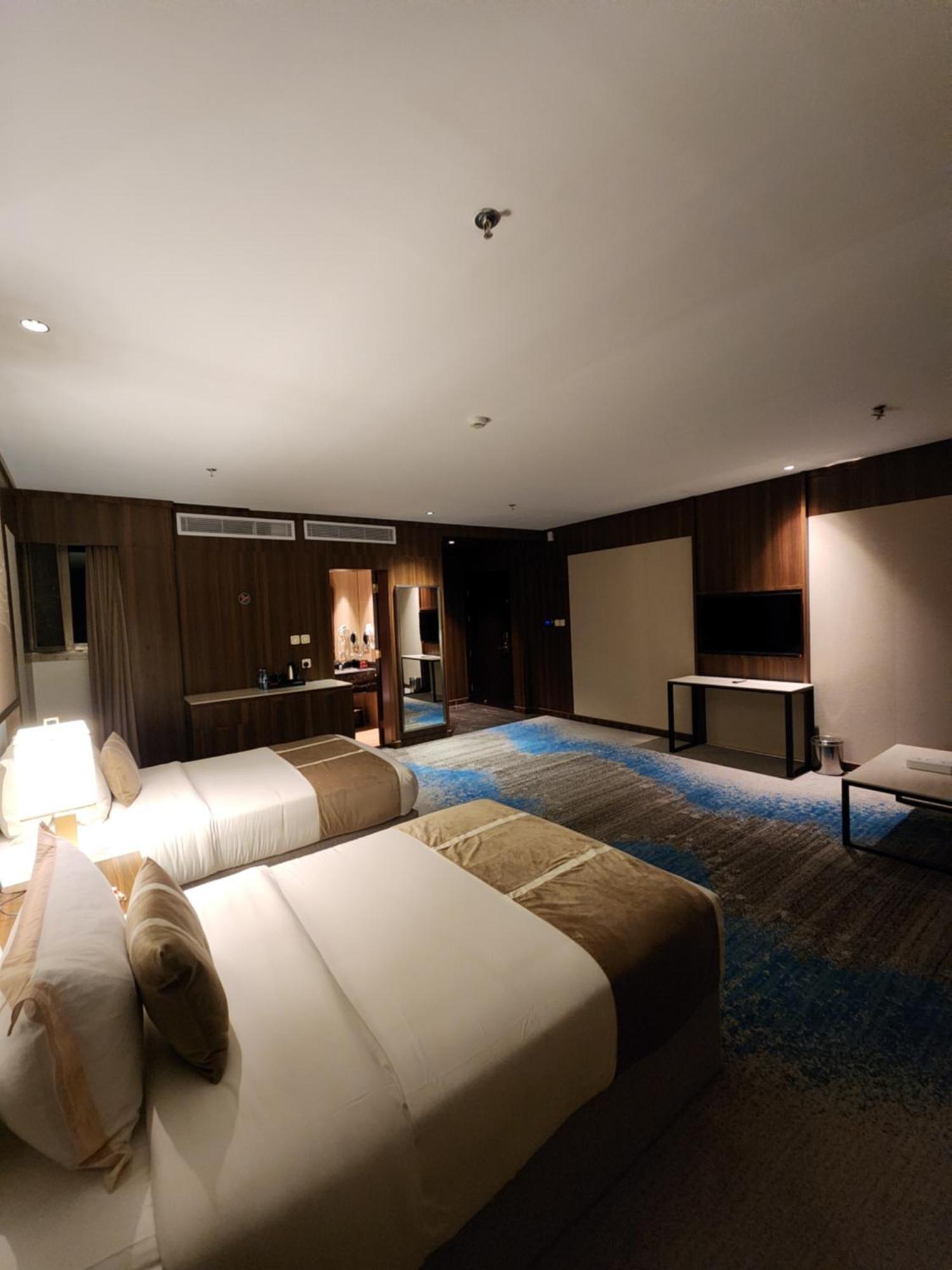 Azar Hotel Ahad Rafidah Exterior foto